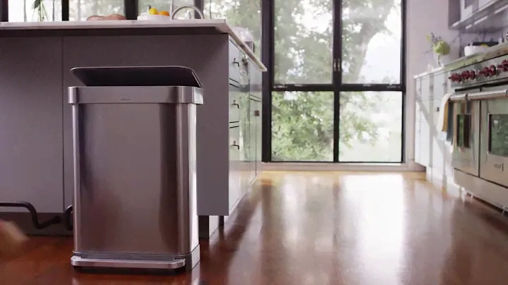 Новый бак с педалью Simplehuman от Плаза Маркет